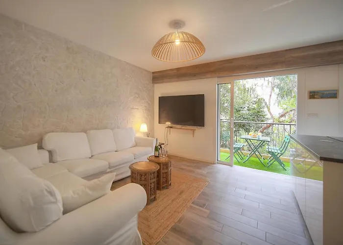 Calme 2 Balcon Vue Jardin-carnot A2b266 *